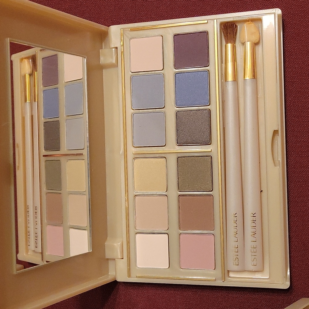 Vtg Estee Lauder makeup set - Picture 3 of 14